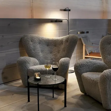فندق Ottilia Heritage 4*